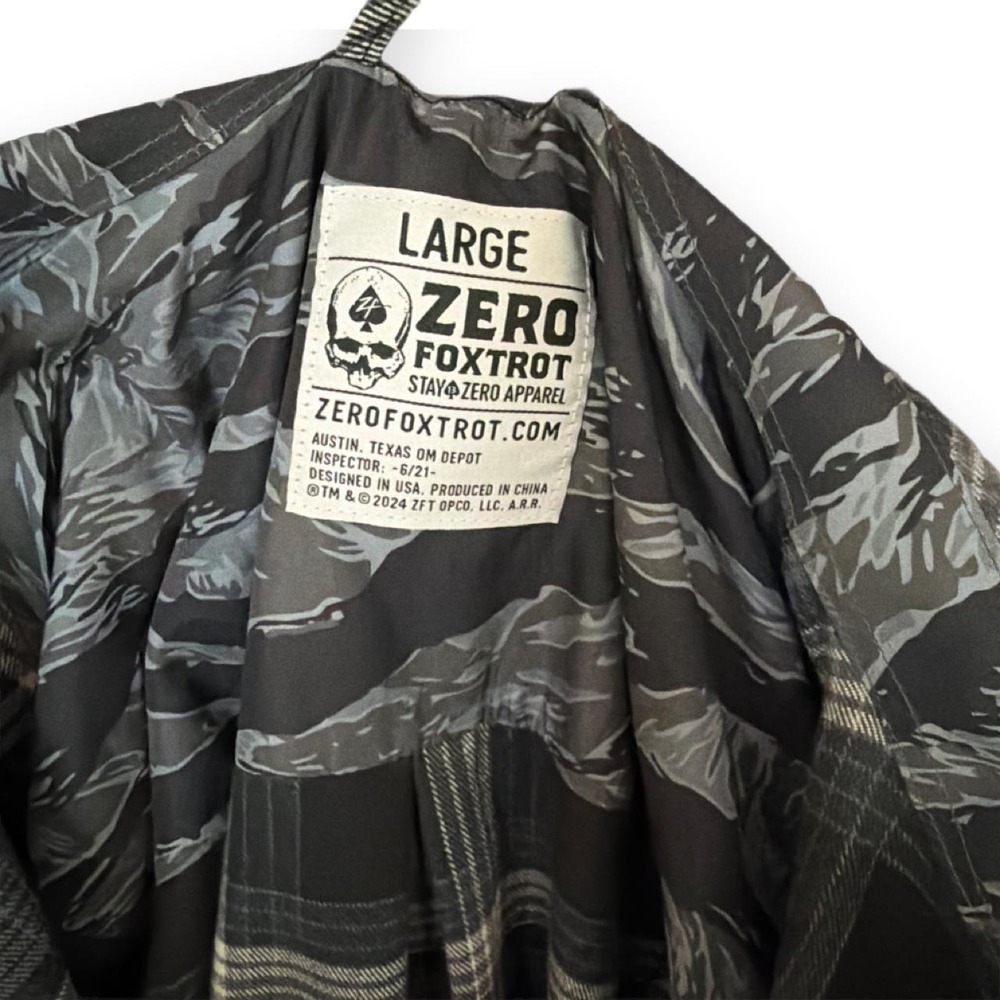 Zero Foxtrot Mens Large gray and white plaid button-up flannel shirt camo-print - Picture 2 of 6